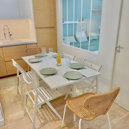Apartment T3 6 Personnes De 60m2 Au Coeur De Ville, Terrasse Et Parking Gratuit