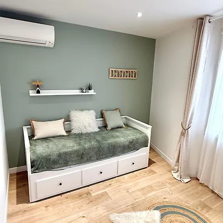 Apartment T3 6 Personnes De 60m2 Au Coeur De Ville, Terrasse Et Parking Gratuit